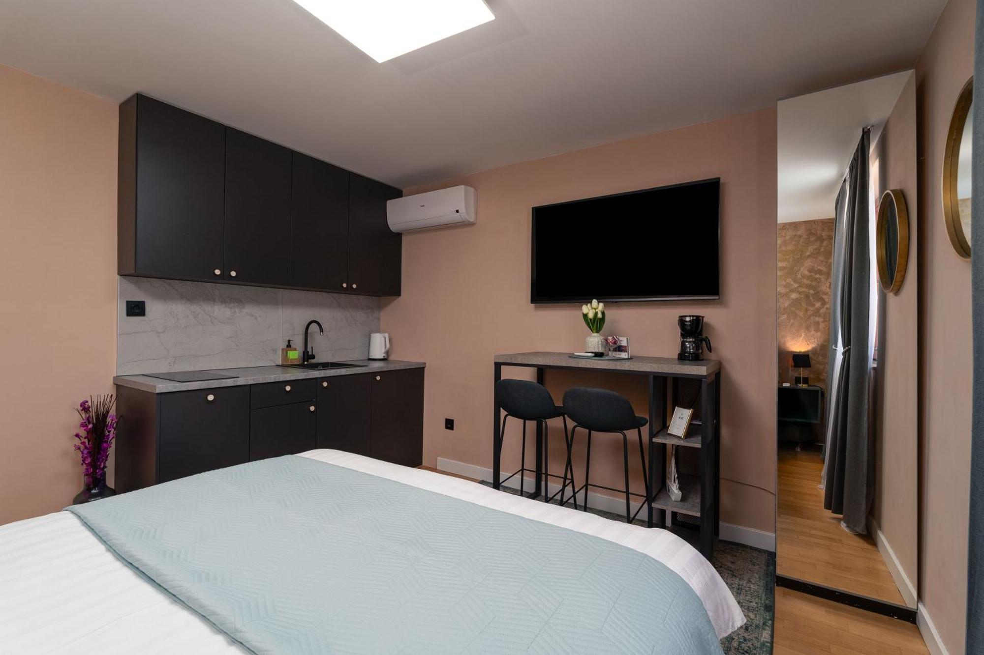 Sapphire Studio Apartment With Free Private Parking Дубровник Экстерьер фото